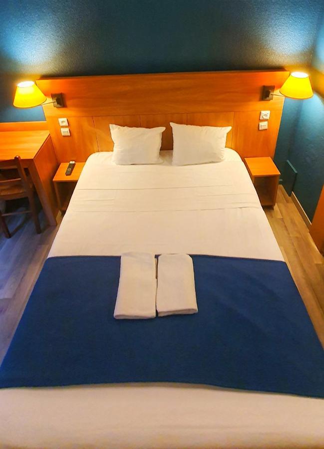 Glisy Hotel Luaran gambar